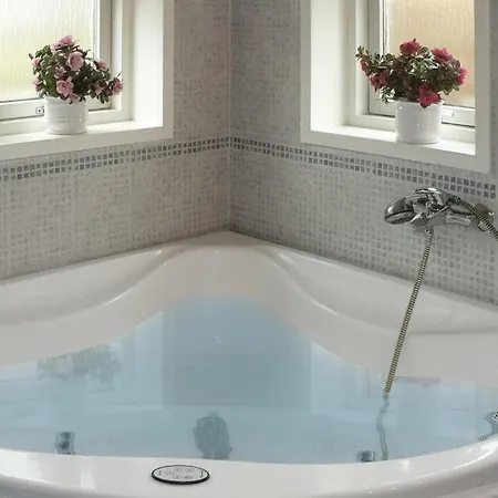 Awesome Home In Gilleleje With Wifi *